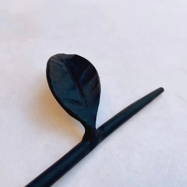 Iron Works 鉄器 枝 S (幅30 cm) | TSUNE;田中恒子の器 Iron Works 鉄器 枝 S (幅30 cm) | TSUNE;田中恒子の器