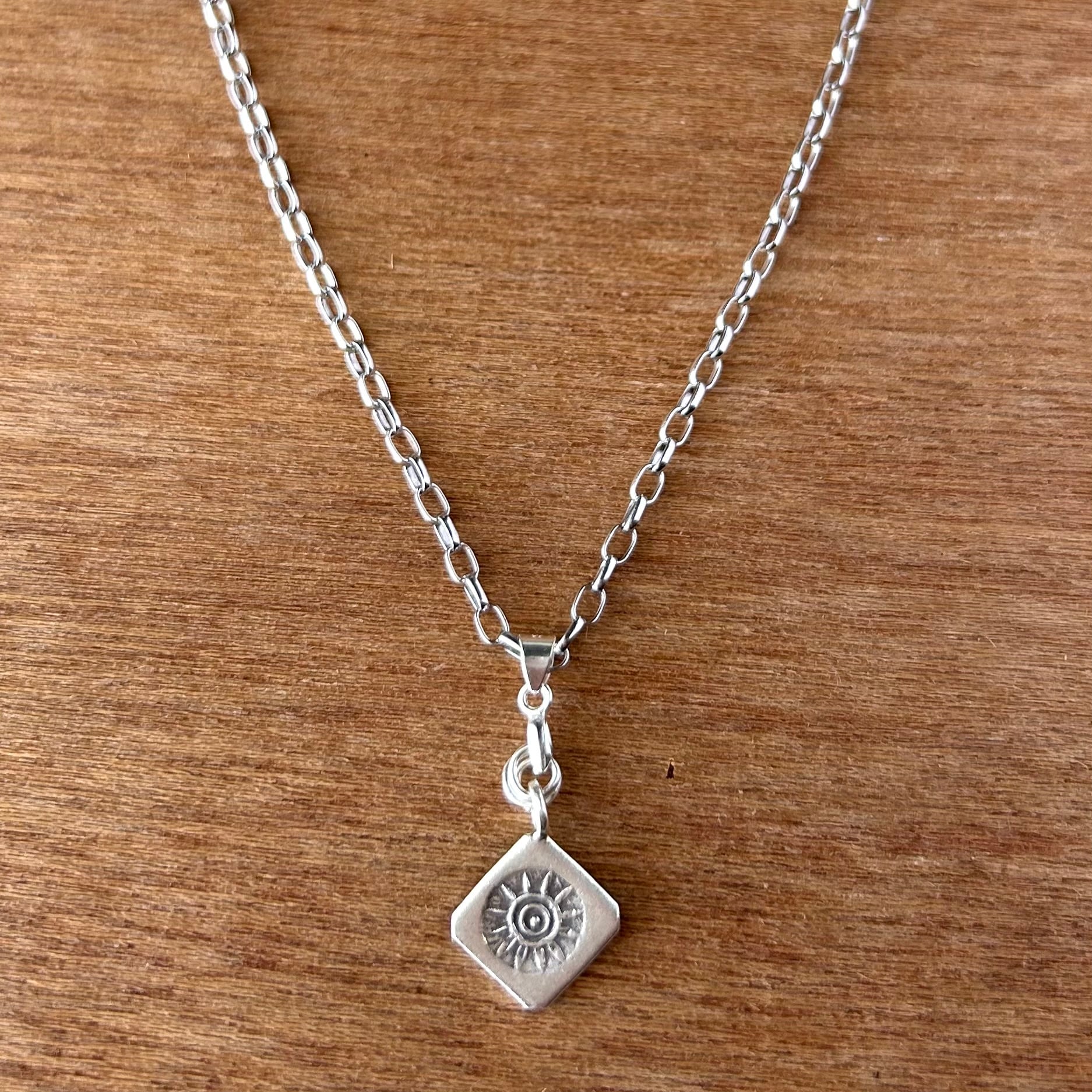 SILVER925 CHAIN NECKLACE KAREN SILVER SUN TOP | Wayward