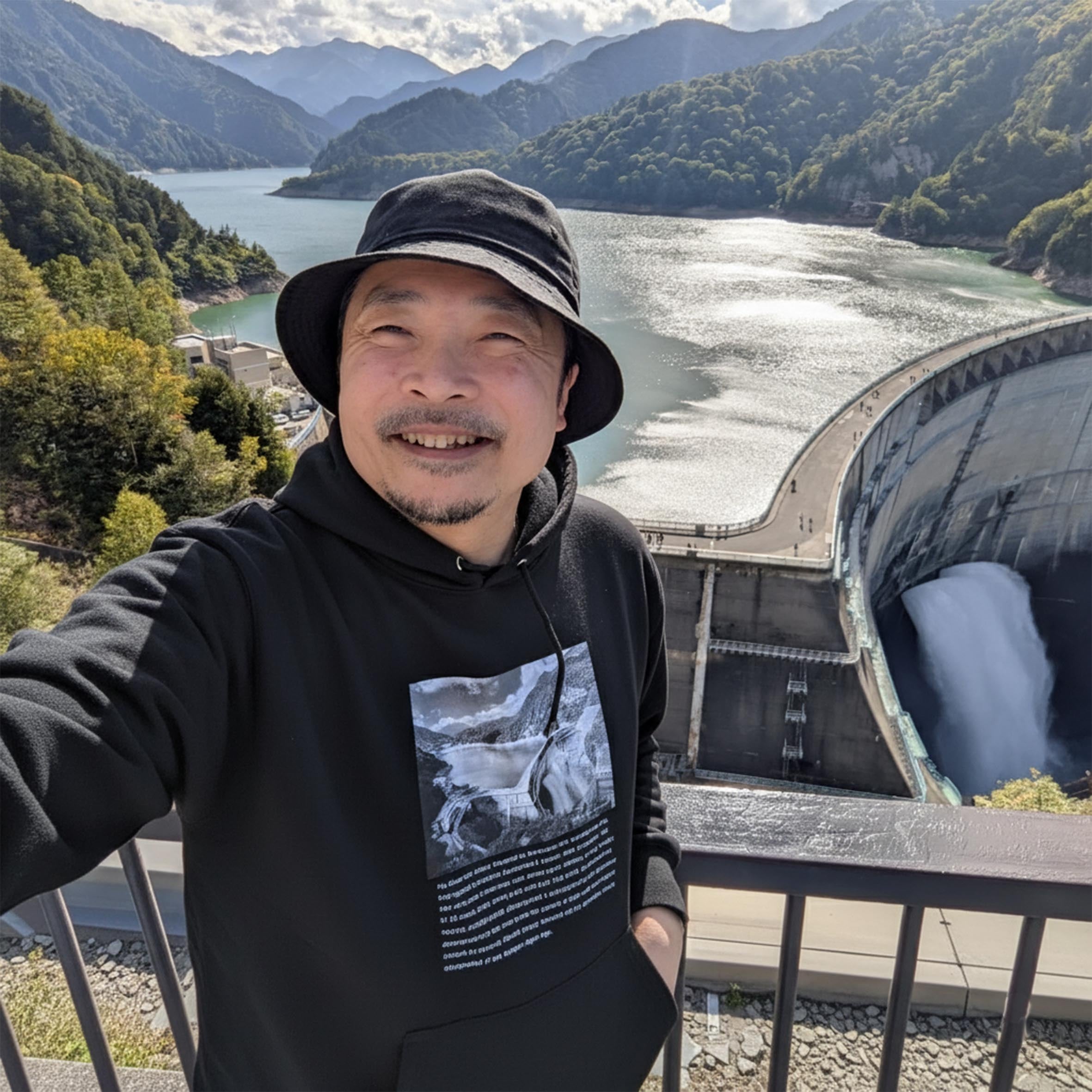 【黒部ダム】富山百景パーカー【雨晴海岸】