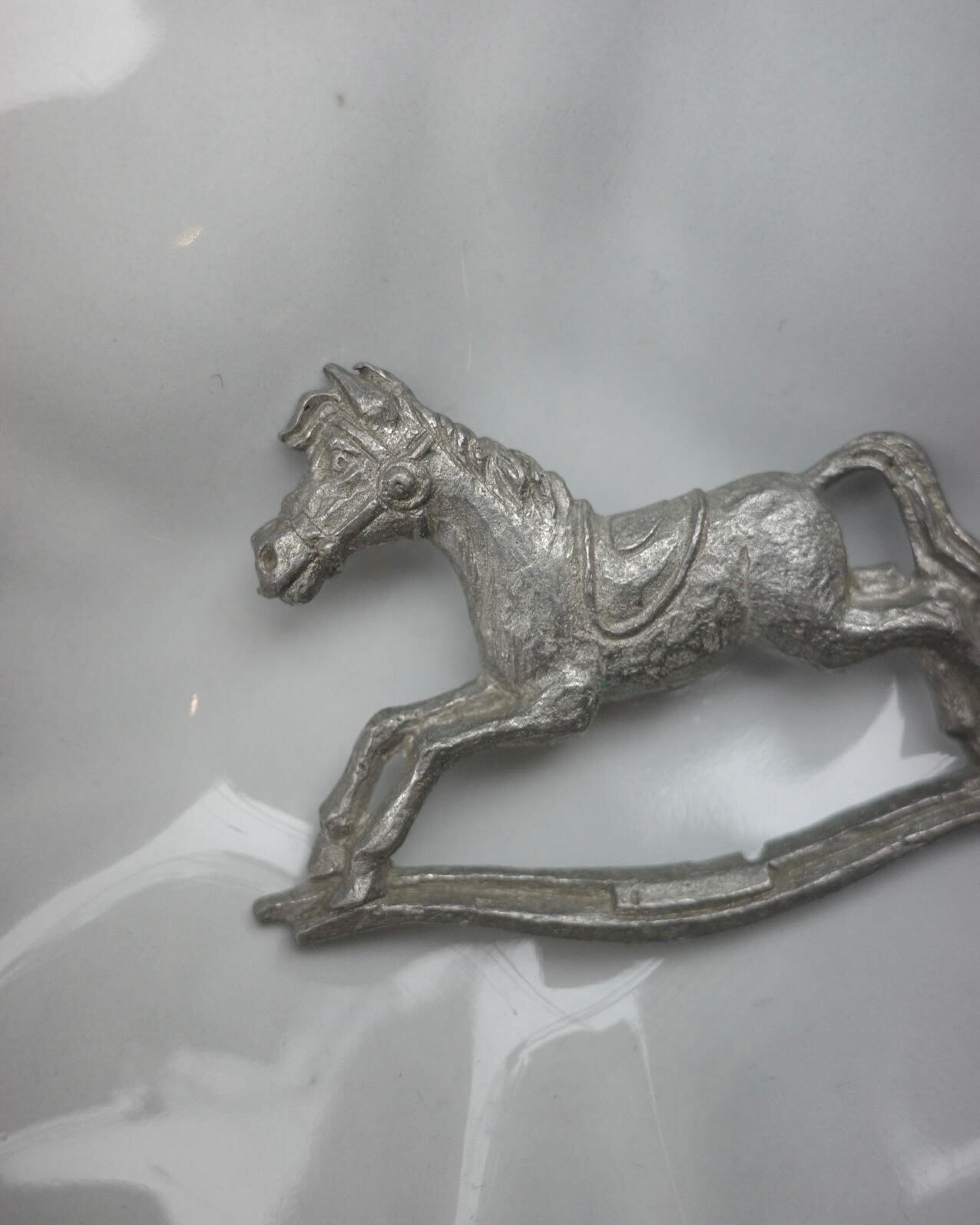 vintage rocking horse broach | KILIG vintage