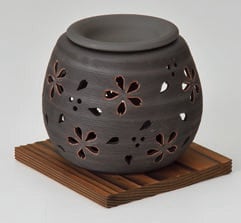 Y1112【常滑焼】茶香炉 茶桜吹雪 上村夏江（石龍陶苑） 工芸作品 | Pay ID