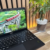 \ 公式ショップ限定価格❣️/ 《超軽量》富士通 LIFEBOOK U9310/D 第10世代 13.3インチ メモリ8GB SSD256GB ノートパソコン 安心サポート&3ヶ月保証付き