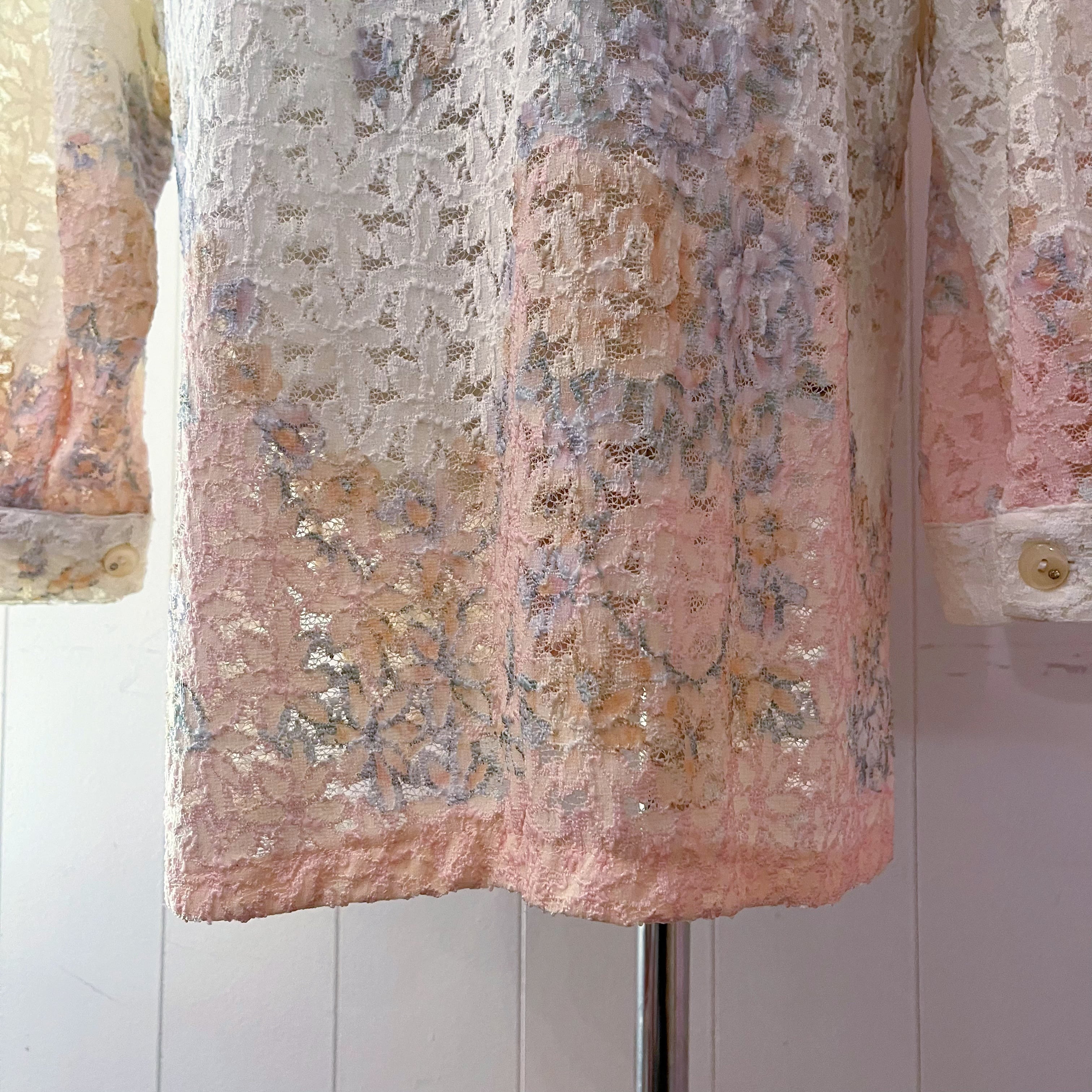 cream gradation flower mesh blouse