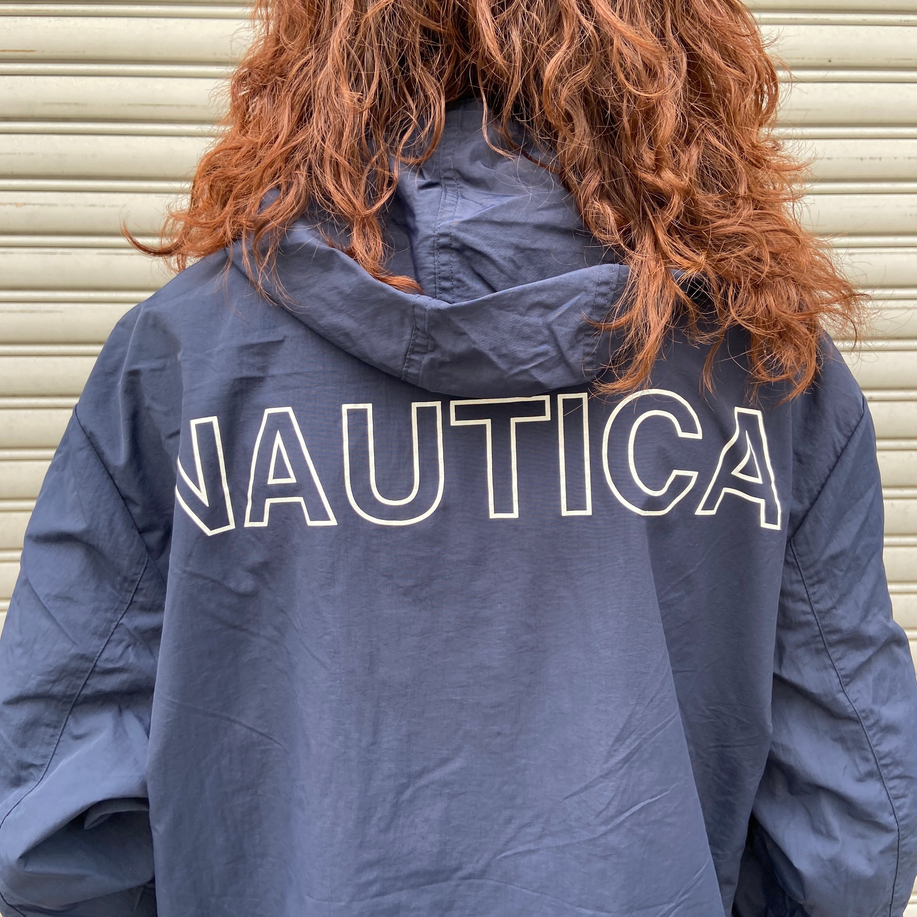 送料無料』NAUTICA ナイロンアノラックパーカー ネイビー XL バック