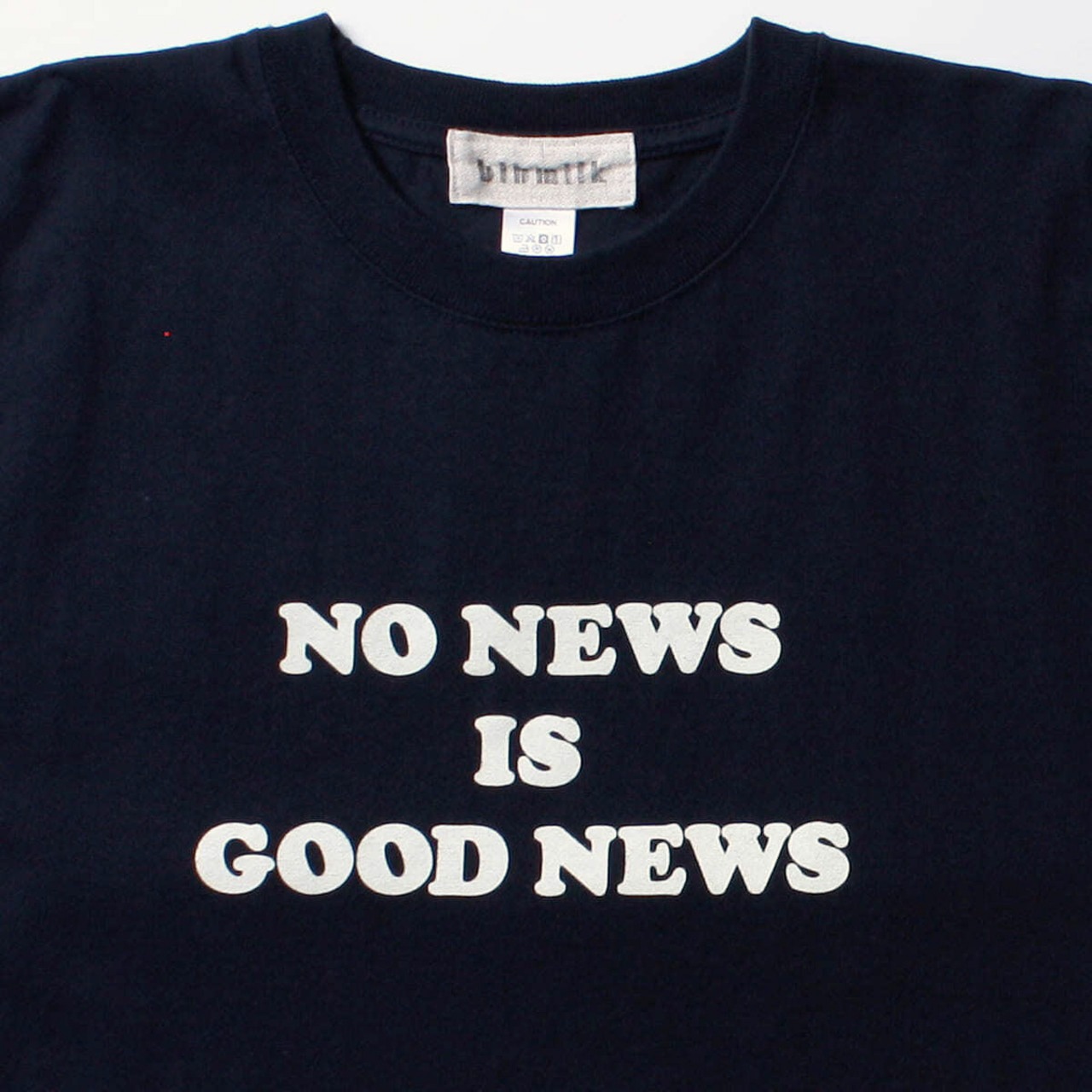 ［bibmilk］リラックスフィットTシャツ NEWS レディス｜ネイビー