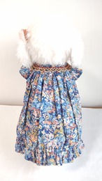 犬服 スモッキング刺繍のリバティプリントドレス　コニーイーヴリン柄　サイズS
