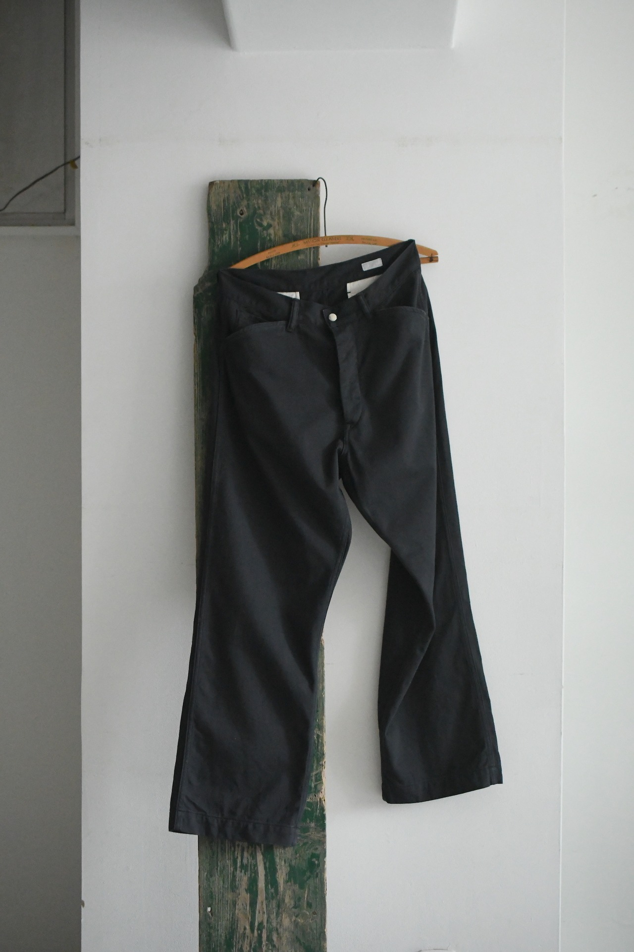 BAUTH / SATIN FLISCO PANTS (CHARCOAL)