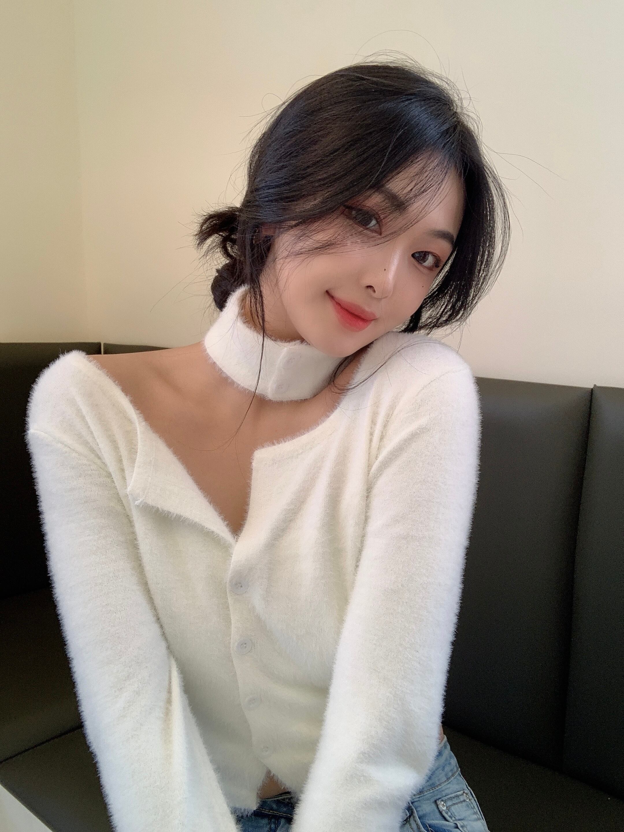 ニットセーター カーディガンジャケット レディースホワイトスタイルショートスリムトップス ロング オータム 秋物 ウィンター 冬物 ブラックストロベリース94141245333