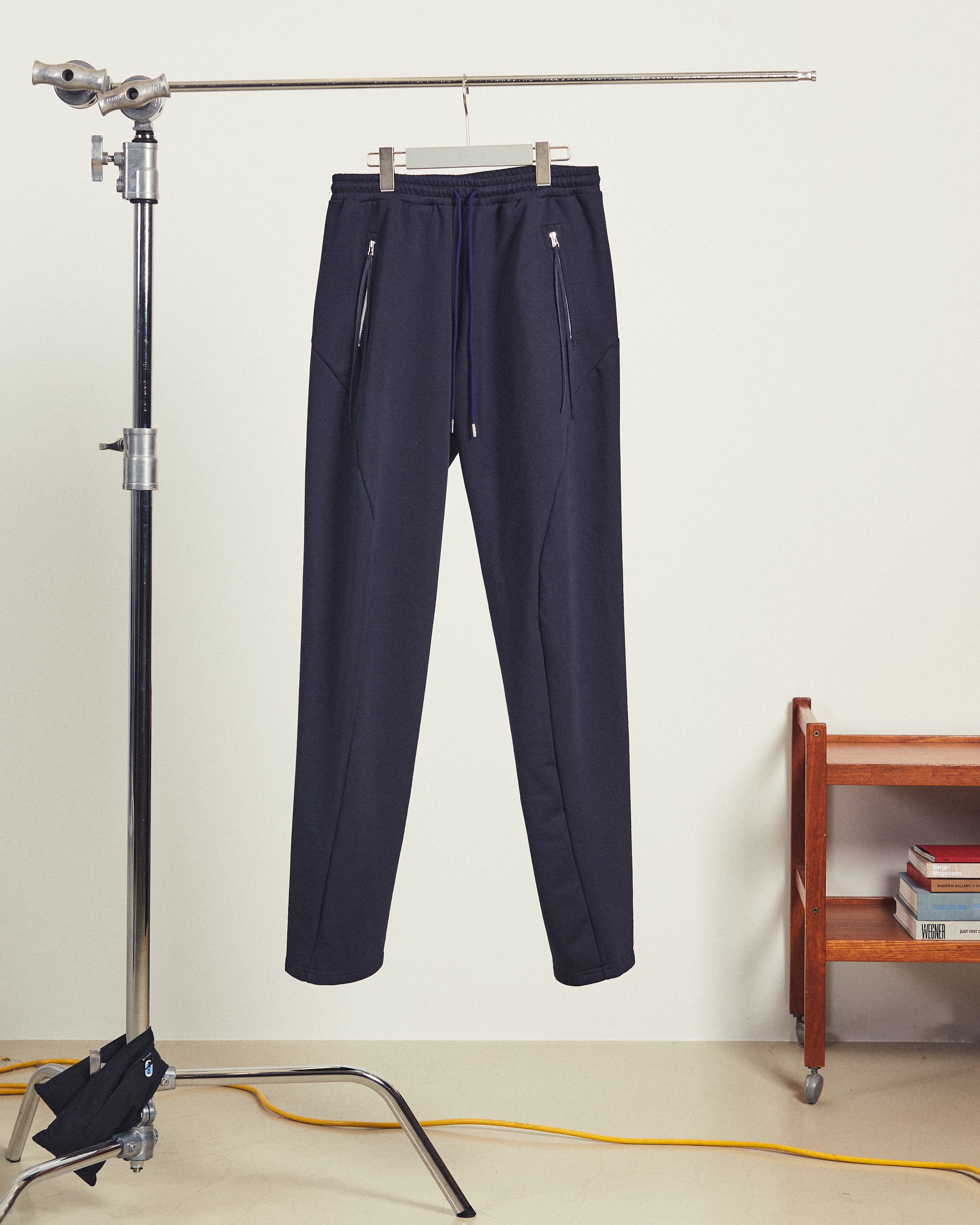 【NVRFRGT】3D TWISTED LOUNGE PANTS(NAVY)〈送料無料〉 | STORY powered by BASE