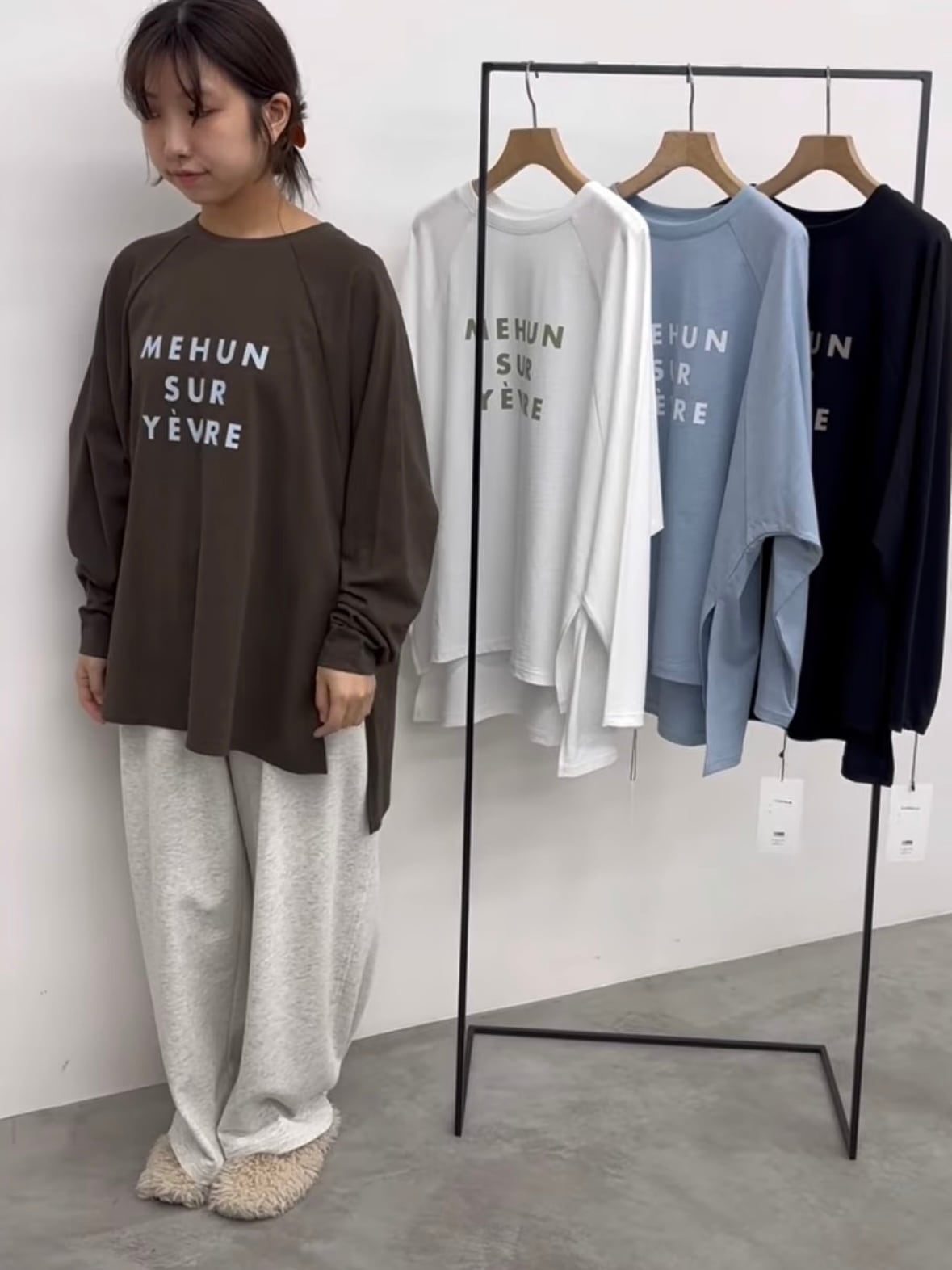 新品　cloche  クロッシェ グリッター　Tシャツ　カットソー　トップス 送料無料】CLOCHE(クロッシェ)配色ロゴラグランカットソー Tシャツ Tee