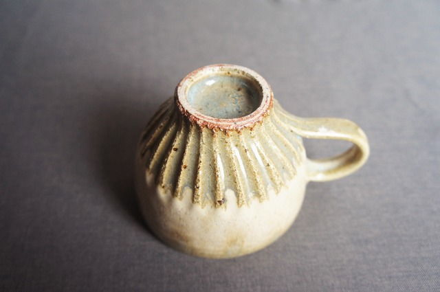 天草 陶房スイ　鎬マグ（ベージュモスグリーン）