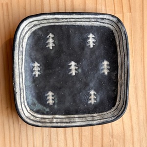 宇田令奈　085四角皿