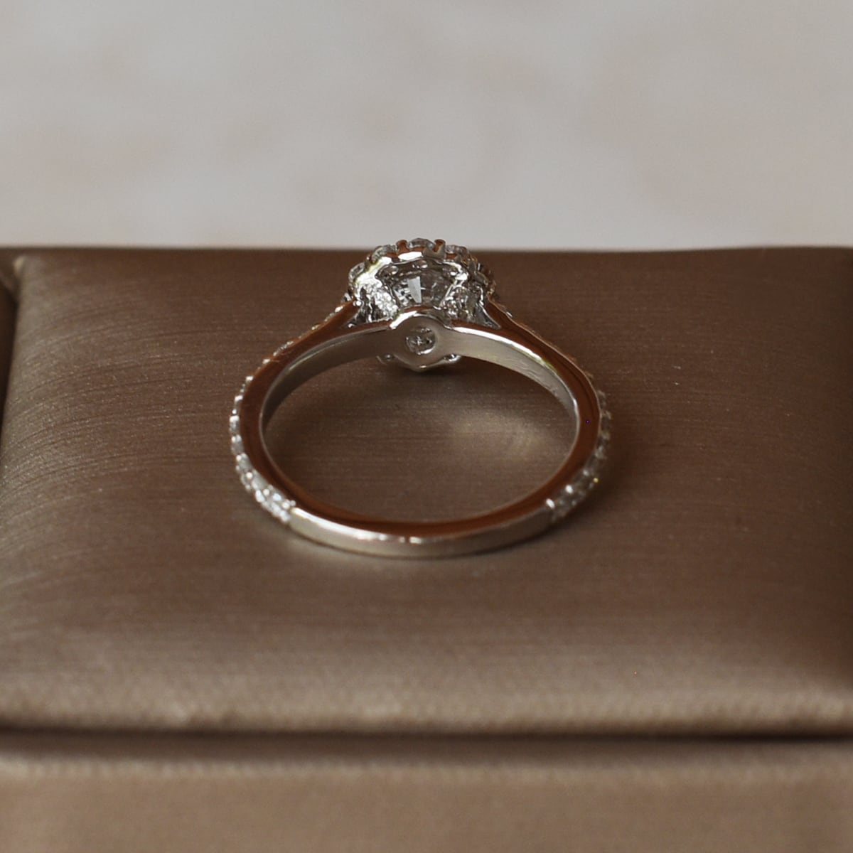 ラボグロウンダイヤモンド ヘイローリング 0.5ct 0.7ct 1ct 18K/Pt950