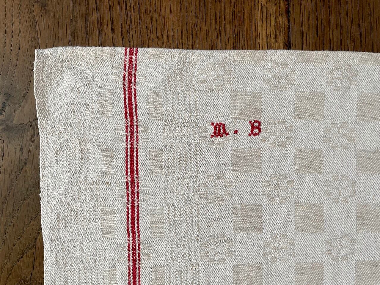 フランス 手刺繡モノグラム入り アンティークリネン トーション 赤