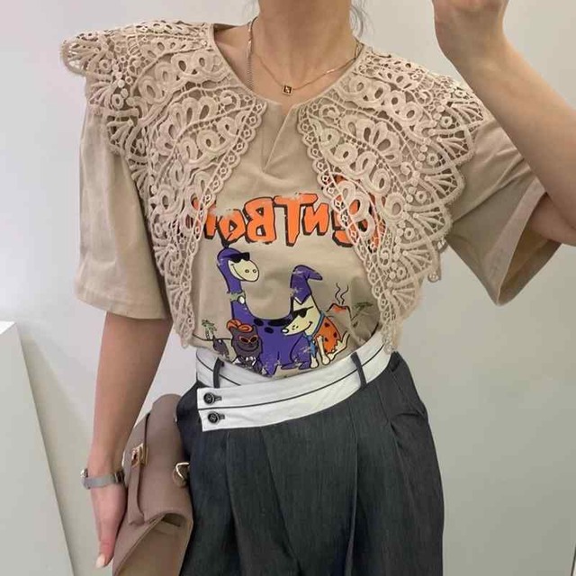 Tシャツ ブラウス 英文字 イラスト 総レース ビッグカラー レトロ かわいい カットソー ゆったり 大きめ 韓国系 レディース 個性的 半袖 5部袖 トップス ユニーク 黒 白 カーキ SNS 人気 プリント キャラクター 異素材MIX