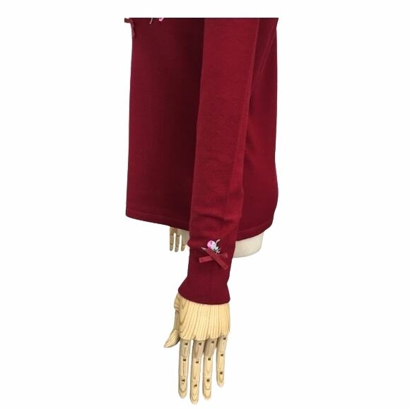 スーパービューティー ニット フラワー刺しゅう ハイネック セーター