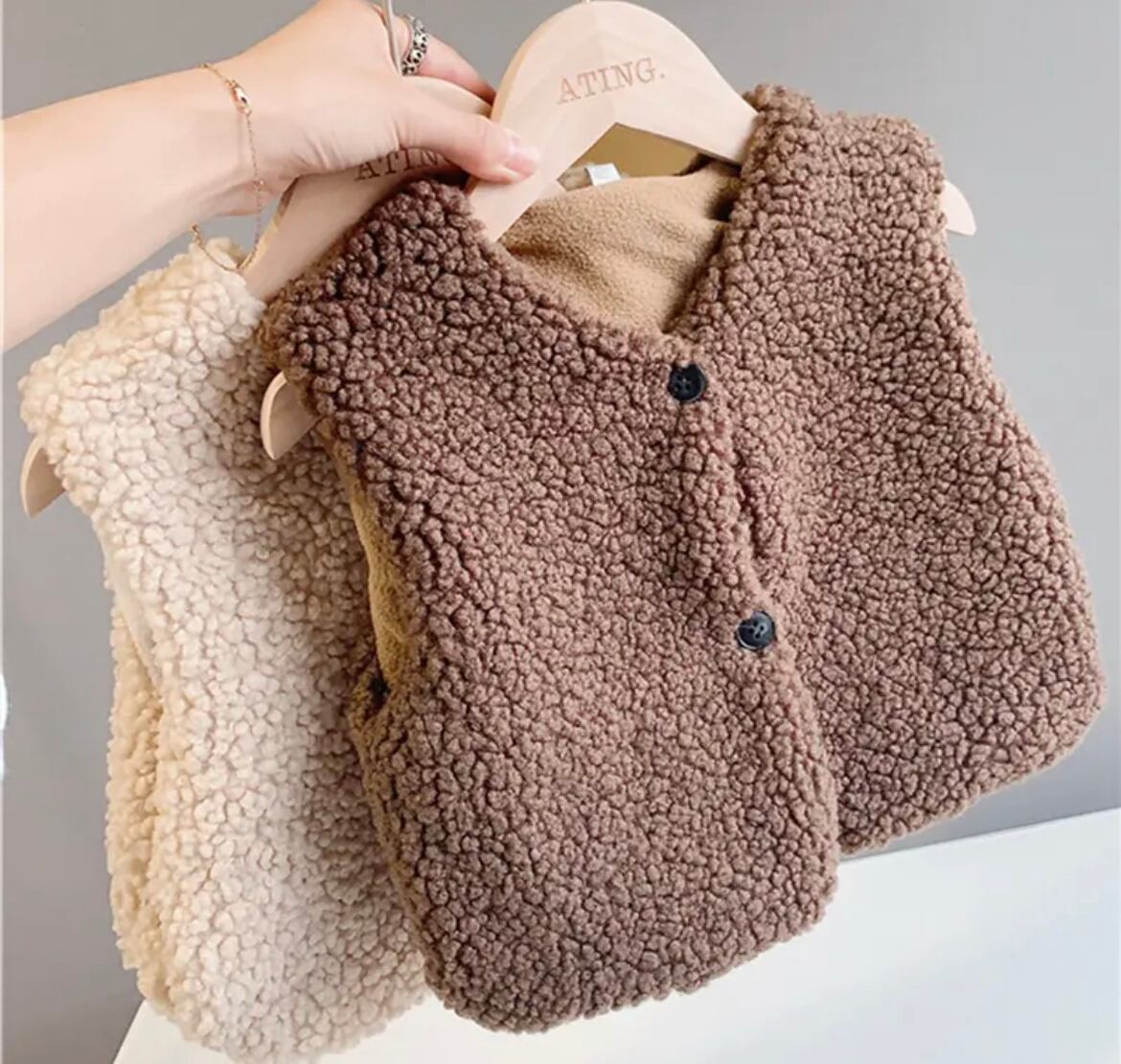 モコモコベスト