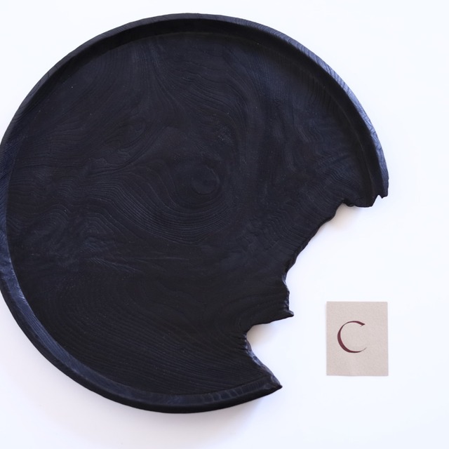 AS 漆山ひろみ　朽ちたTRAY　黒　Φ30.5ｃｍ