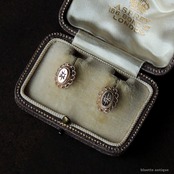 英国アンティークジュエリー 9ctゴールド 天然ダイヤモンド エトルスカン・リバイバルデザイン ピアス (ソーティングメモ付)