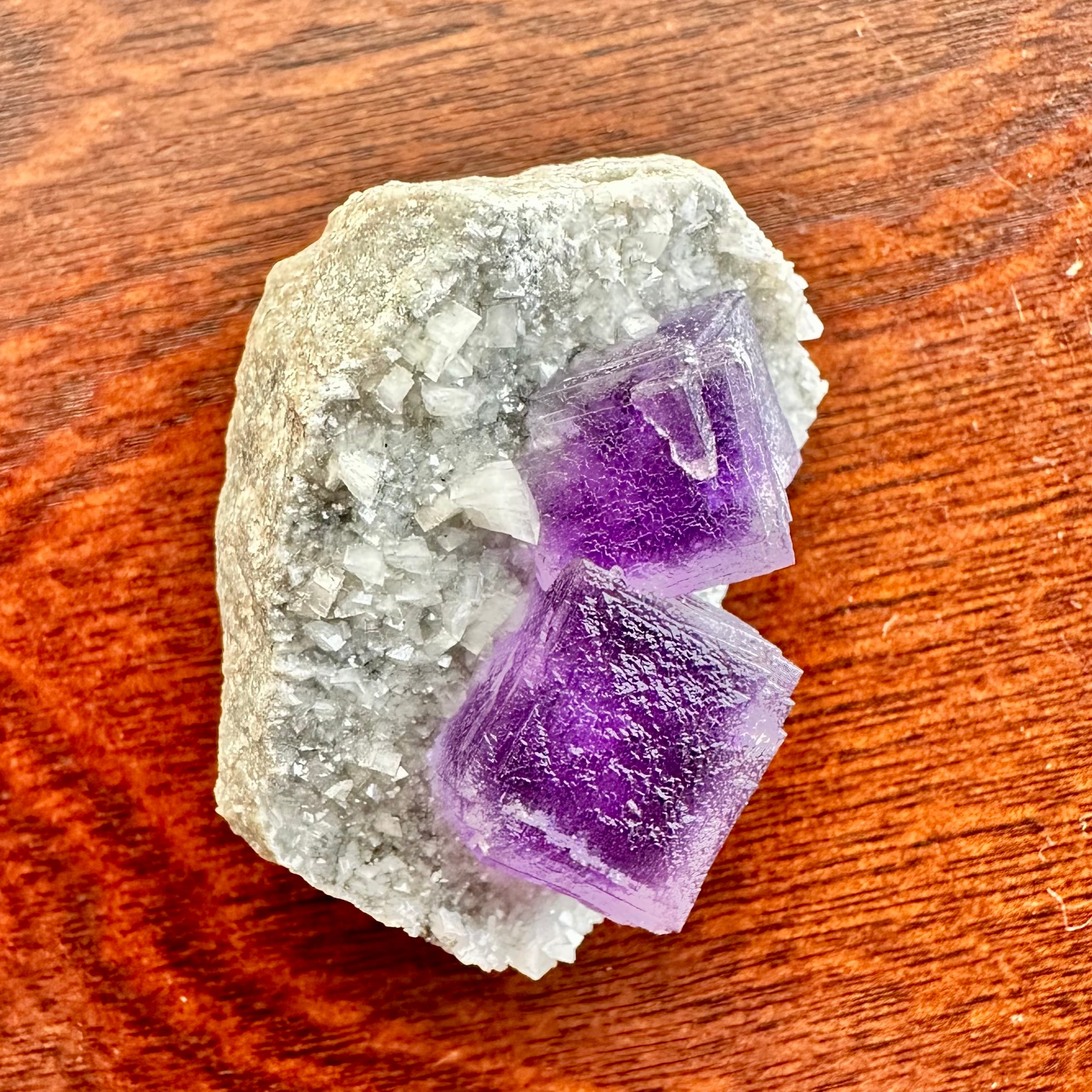 フローライト / ドロマイト【Fluorite with Dolomite】アメリカ産