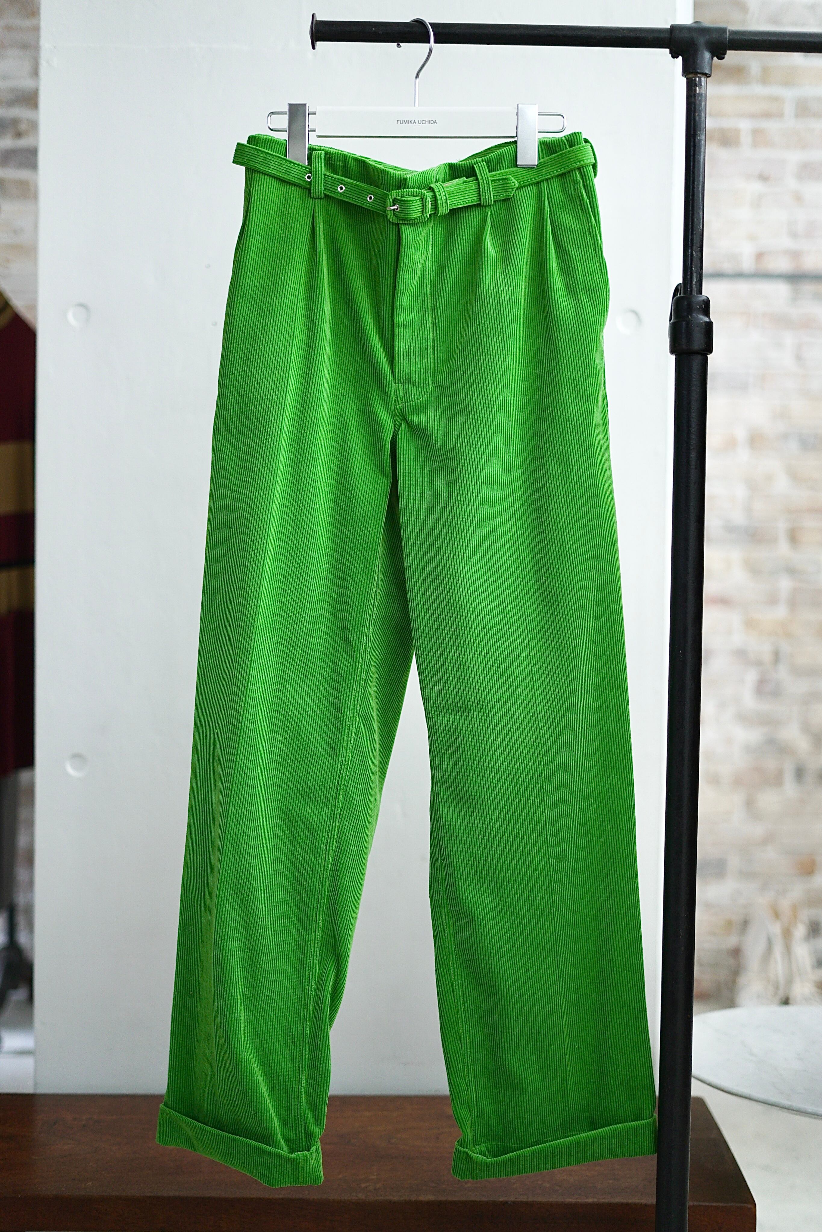 FUMIKA_UCHIDA / CORDUROY BELTED 2-TUCK SLACKS (PINK , GREEN FUMIKA_UCHIDA / CORDUROY BELTED 2-TUCK SLACKS (PINK , GREEN