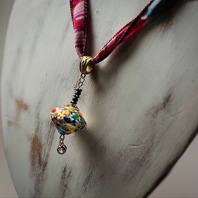 魅惑のクリムトネックレス