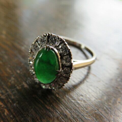 ヴィンテージ ダイヤモンド取り巻き 翡翠プラチナリング