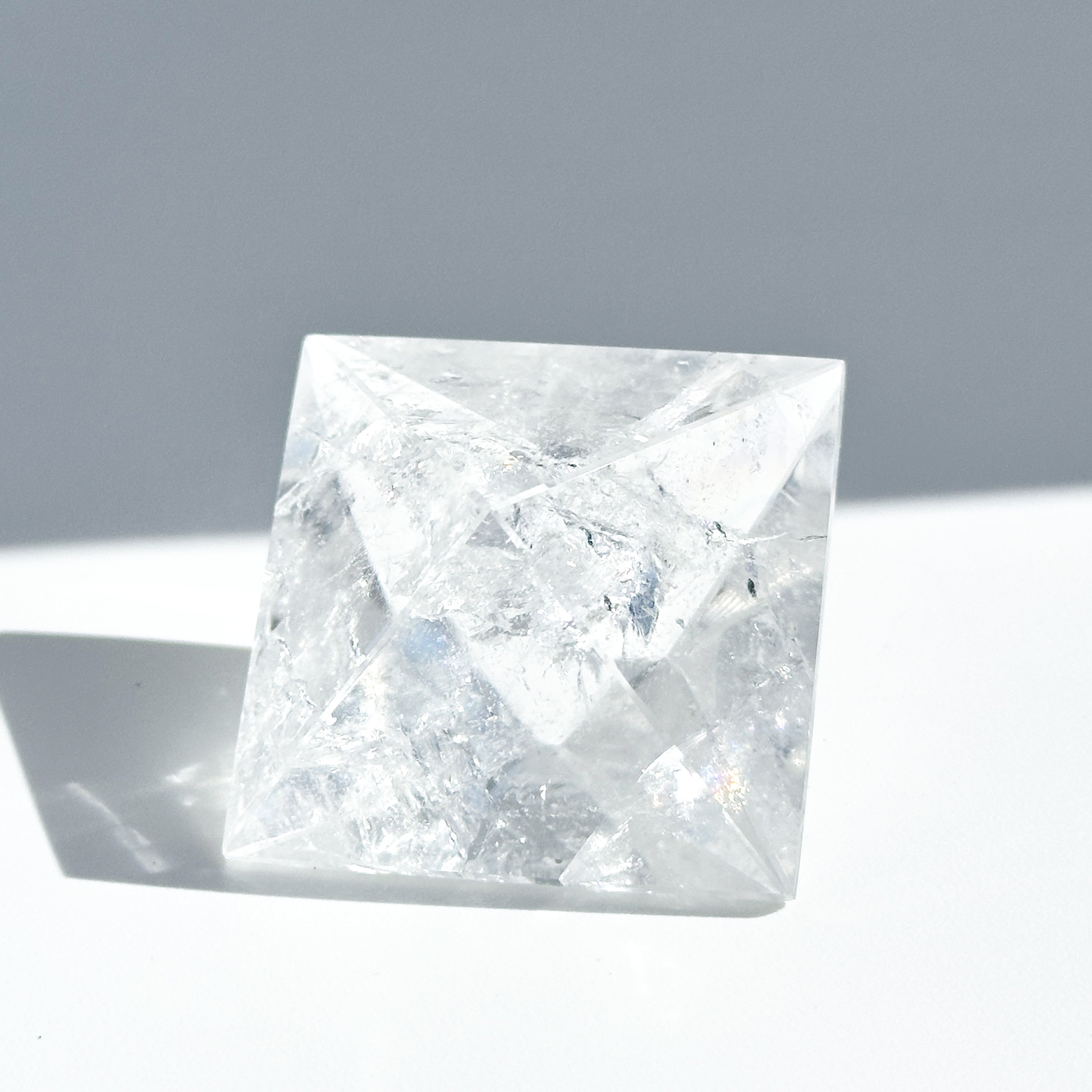 虹◎ミナスジェライス産クリアクォーツ 正八面体02◇ Clear Quartz octahedron ◇ 天然石・鉱物・パワーストーン