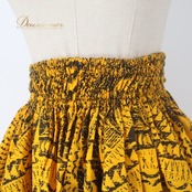 フラダンス 衣装 パウスカート イエロー系 ハワイアンプリント アロハ フラ ダンス レッスン 練習 カヒコ柄 グランジ加工 華やか 鮮やか おしゃれ かわいい 大人っぽい シングル スカート ブラック系 ホワイト系 黄 黒 白 ハワイアンダンス おしゃれスカート フラスタイル イエロースカート ダンス衣装 上品