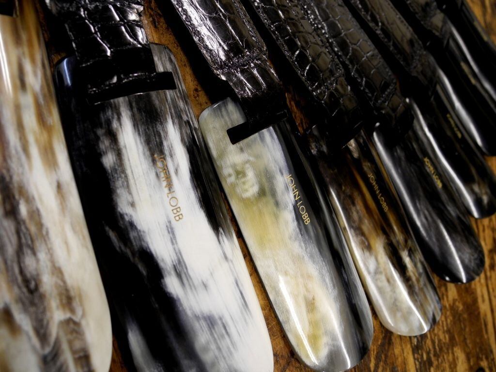 John Lobb London Folding Shoe Horn / Crocodile | UNION WORKS