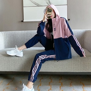 セットアップ レディース 送料無料 2色 ナイロンジャケット スタンドカラー 長袖 ライン フード付き 前開き 切り替え バイカラー ボトムス ワイドパンツ ウエストゴム ワイド ゆったり ホワイト アイボリー 無地 大人女子 こなれ感 おしゃれ お洒落 ガーリー フェミニン かわいい 可愛い ラブリー キュート 爽やか 涼し 清潔感 楽ちん カジュアル ラフ 薄手 スポーティー 動きやすい 春服 夏服 秋服 冬服 オールシーズン シーズンレス おでかけ デート 普段使い 着回し 重ね着 2021