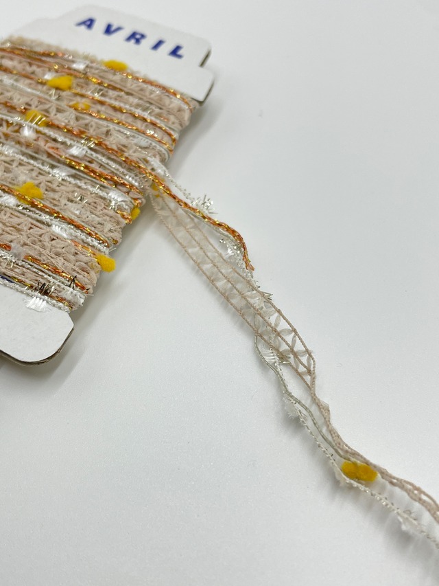 集めたくなる♬楽しい♬可愛い♡『ちょこっと巻きのファンシー糸』AVRILペラコーン189