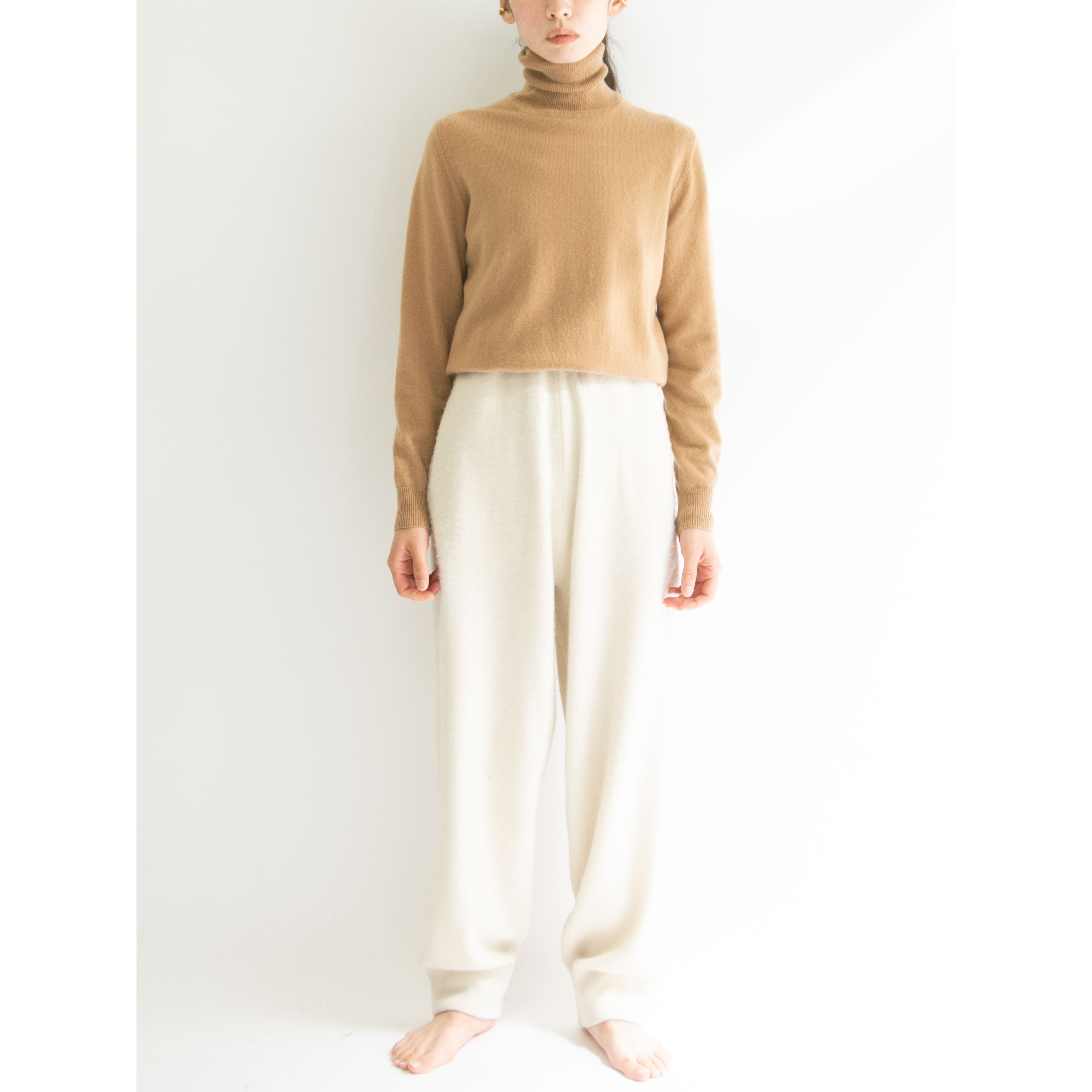 【Lona Scott】100% Cashmere High Neck Sweater(カシミヤハイネックセーター タートルニット)