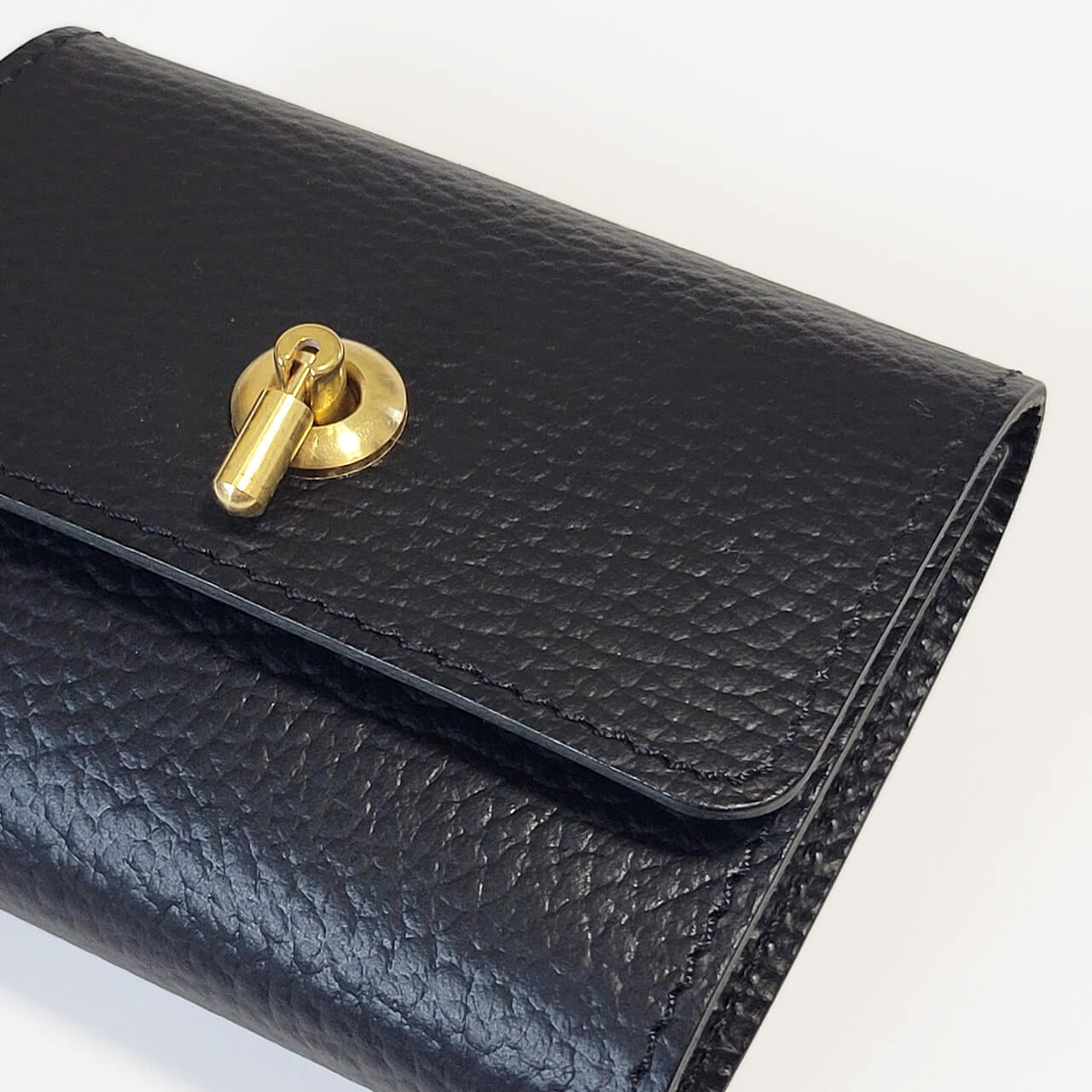 受注製作　オコシ金具ミニ財布　三つ折り　ブラック（シュリンク）