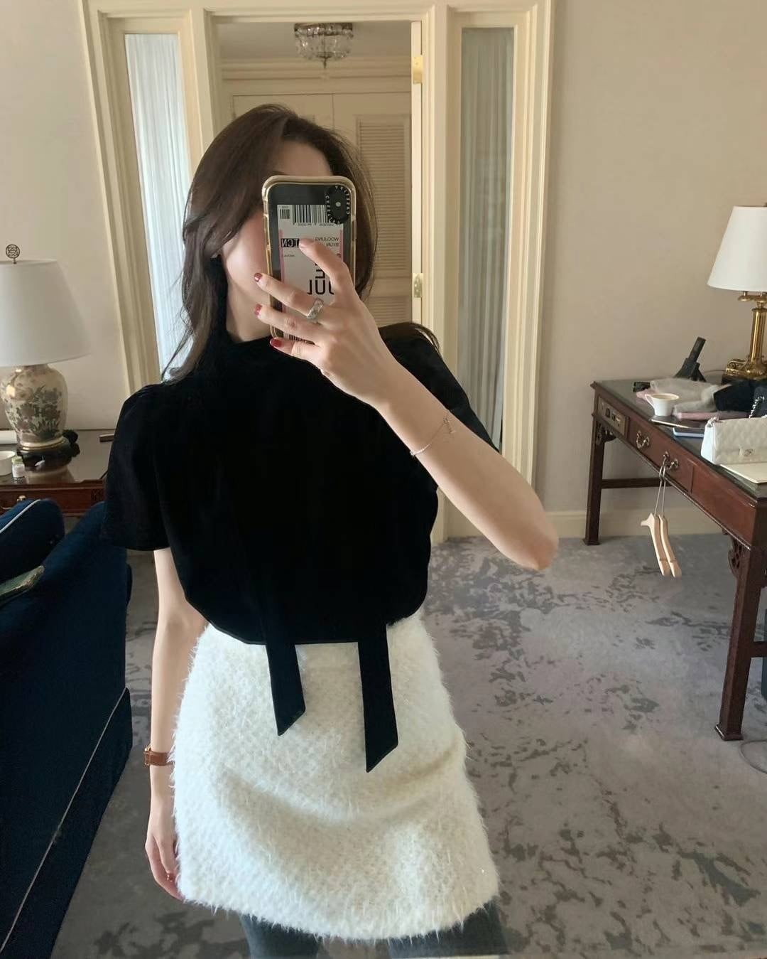 (即納)P.Y.T / velvet tie blouse / 2color