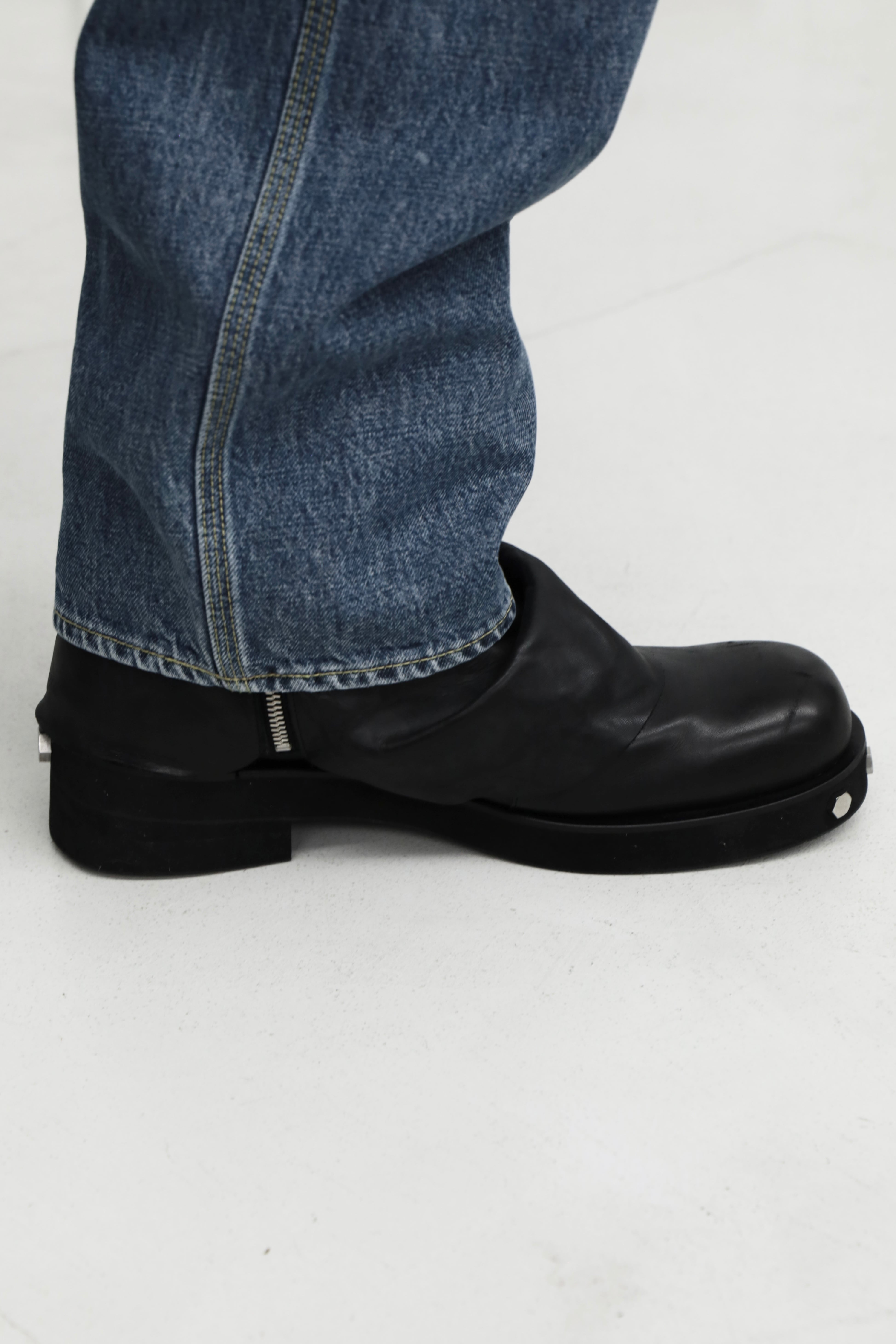 CHARCOAL ASTRO LAYERED BOOTS | OUAT