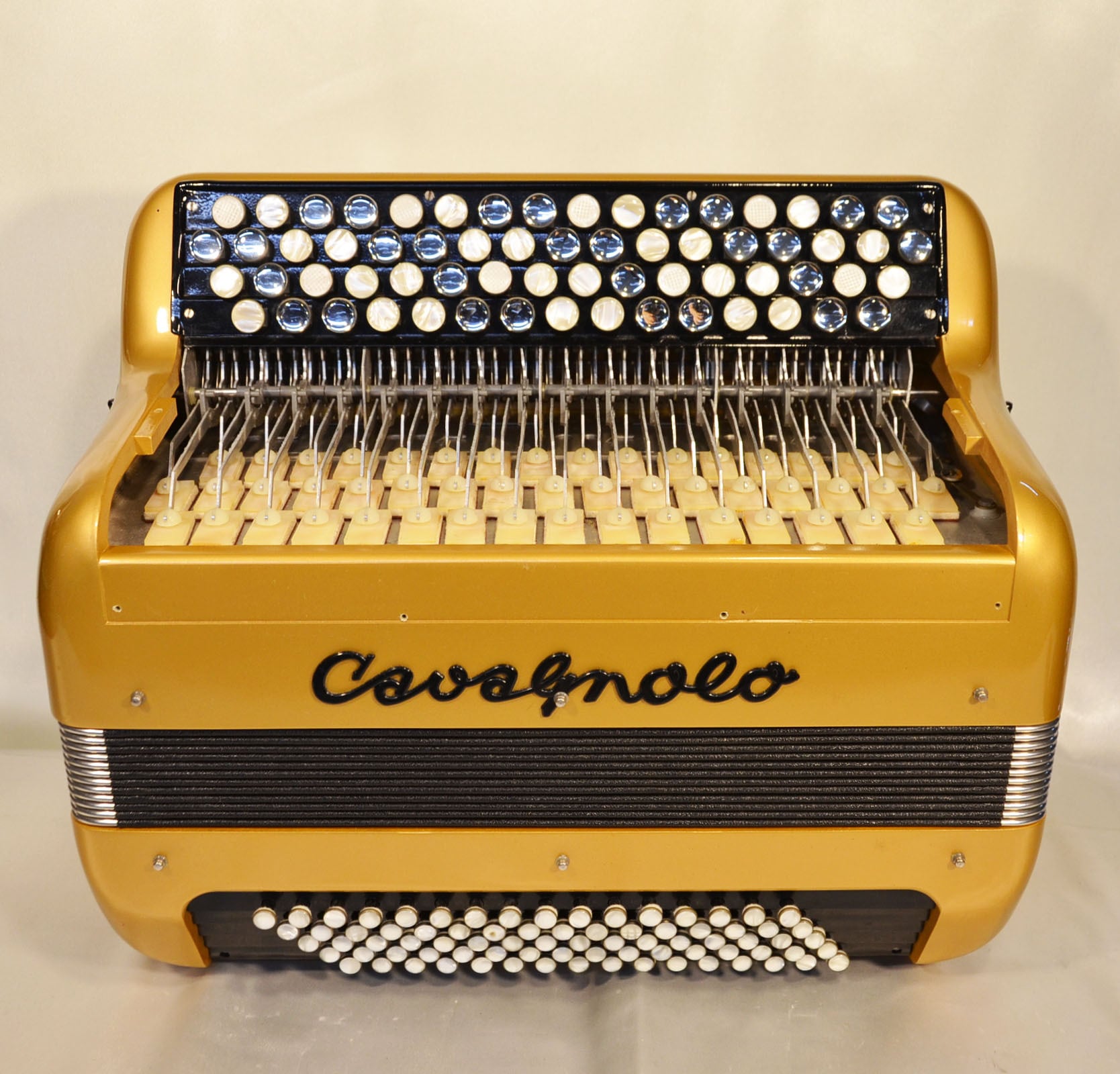 CAVAGNOLO［キャバニョロ ］4列ボタン 80BASS | 東京蛇腹店