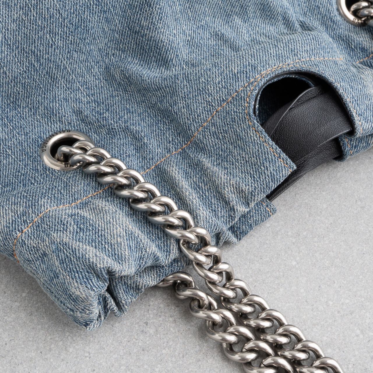 バレンシアガ クラッシュ スモール トートバッグ デニム SS24