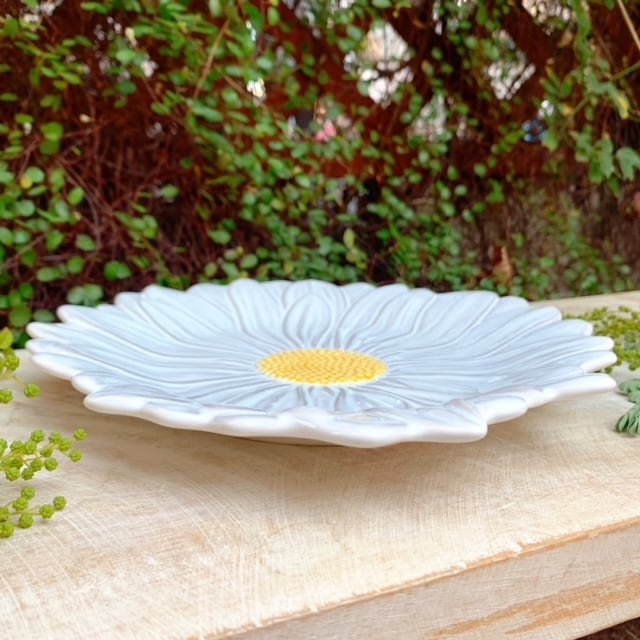 BORDALLO PINHEIRO(ボルダロ・ピニェイロ）デイジープレート