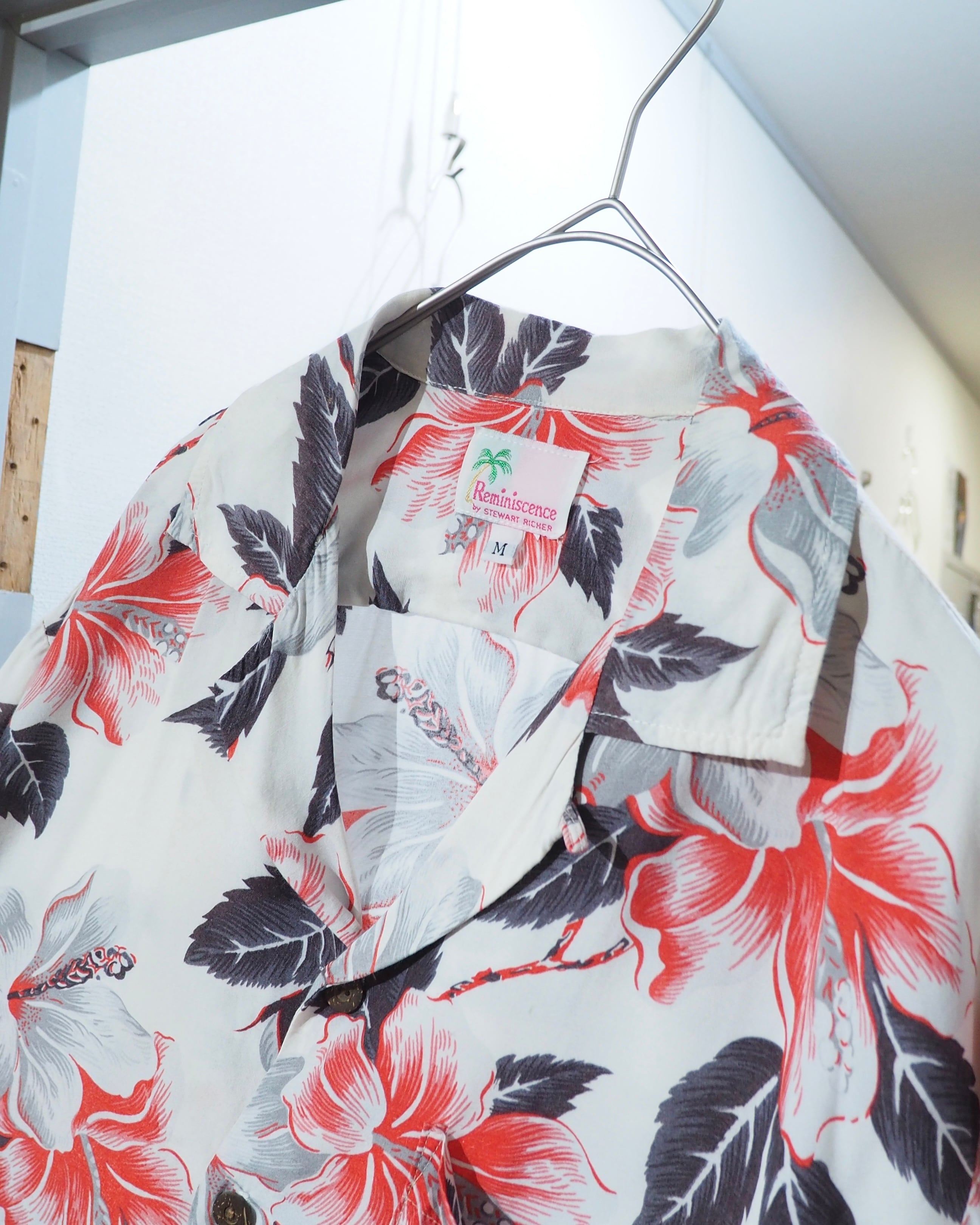 1980s " Reminiscence " Beautiful Flower all over pattern vintage Open collar shirt