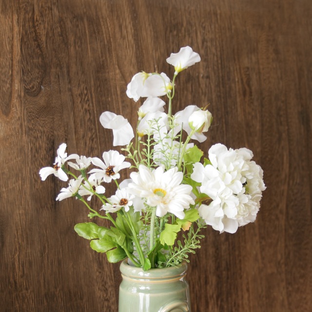 ホワイト×グリーン 春のナチュラル花束（5本セット）