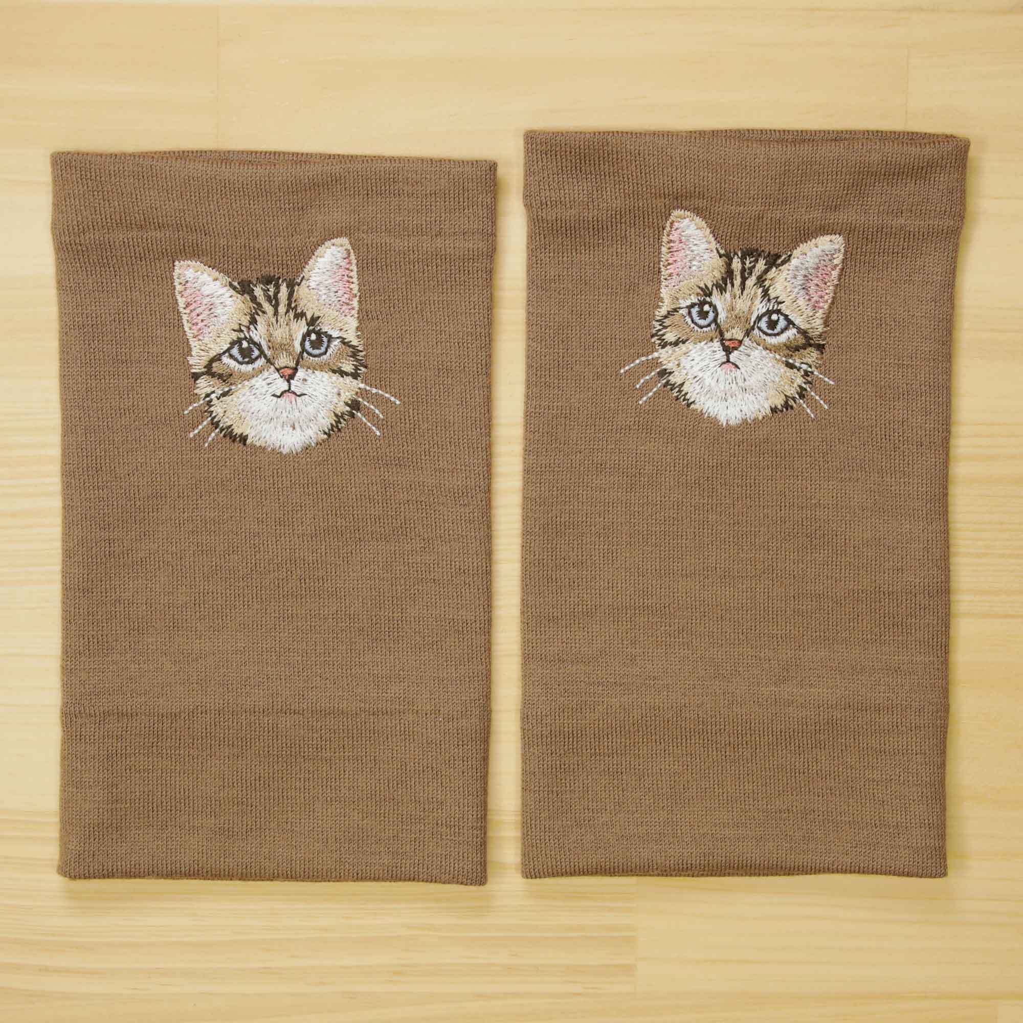 猫リストマフラー】キジトラ子猫／東かがわの手袋職人がつくった /222