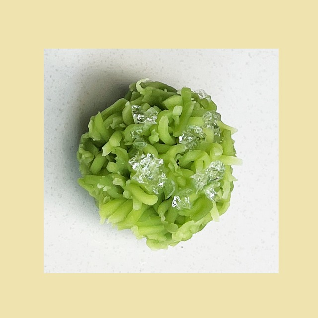 ８月の菓子　夏小立（なつこだち）