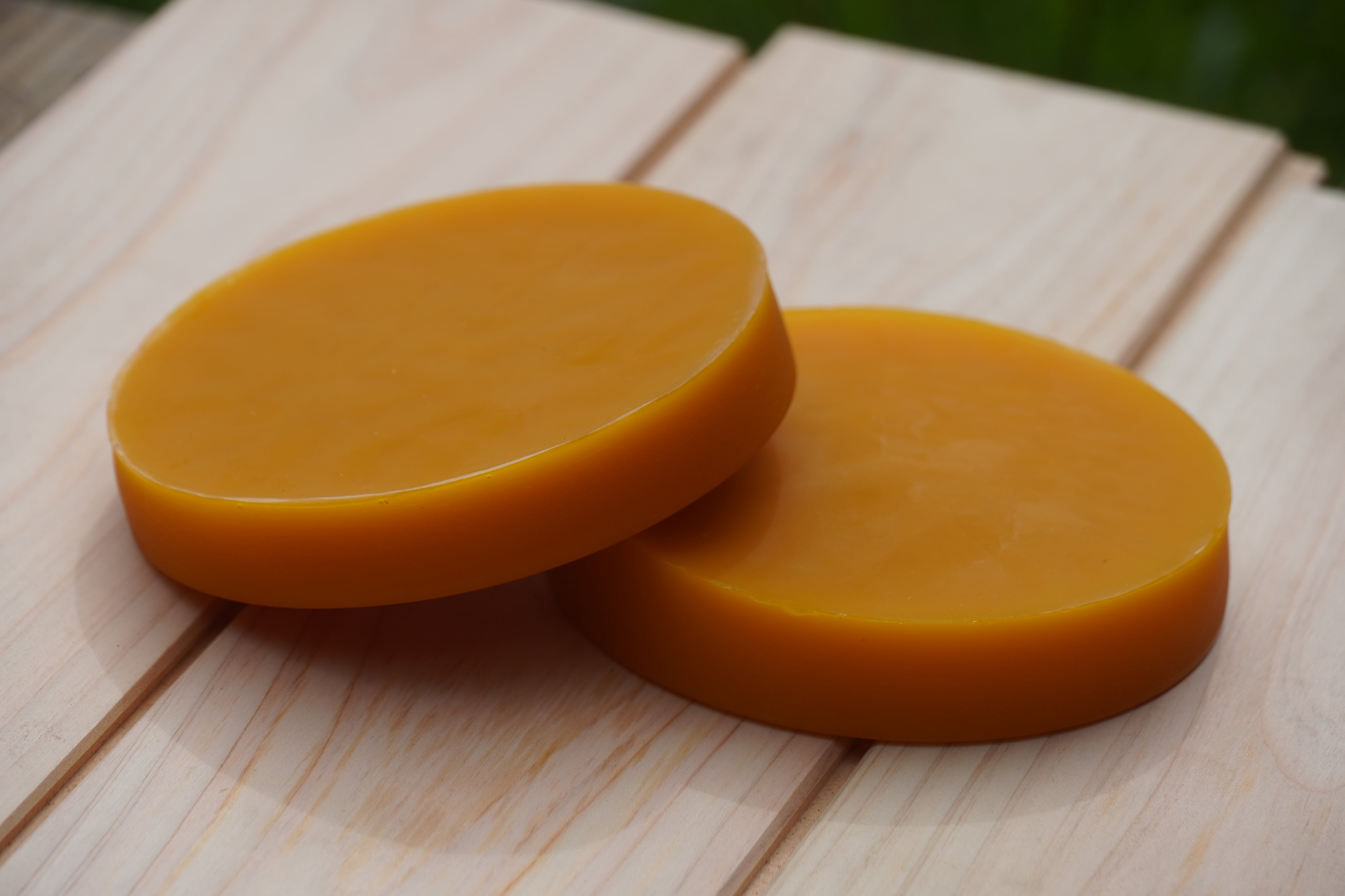 日本ミツバチの蜜蝋 100g | washokufac 日本ミツバチの蜜蝋 100g | washokufac