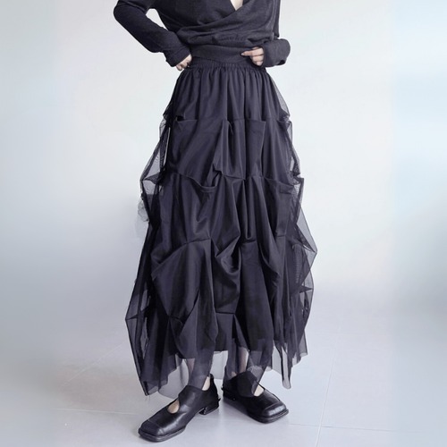 Layered mesh volume skirt C1294