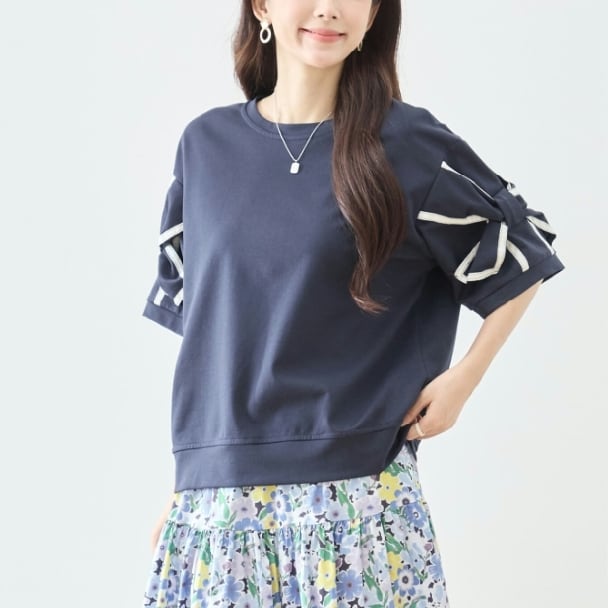 カットソー 配色 パイピング リボンモチーフ フレアスリーブ 丸首半袖トップス N13-513 ネイビー TRUBE ミセス M L fmsd 上品 ミセス 春夏 婦人服 洋服 レディース 大人可愛い