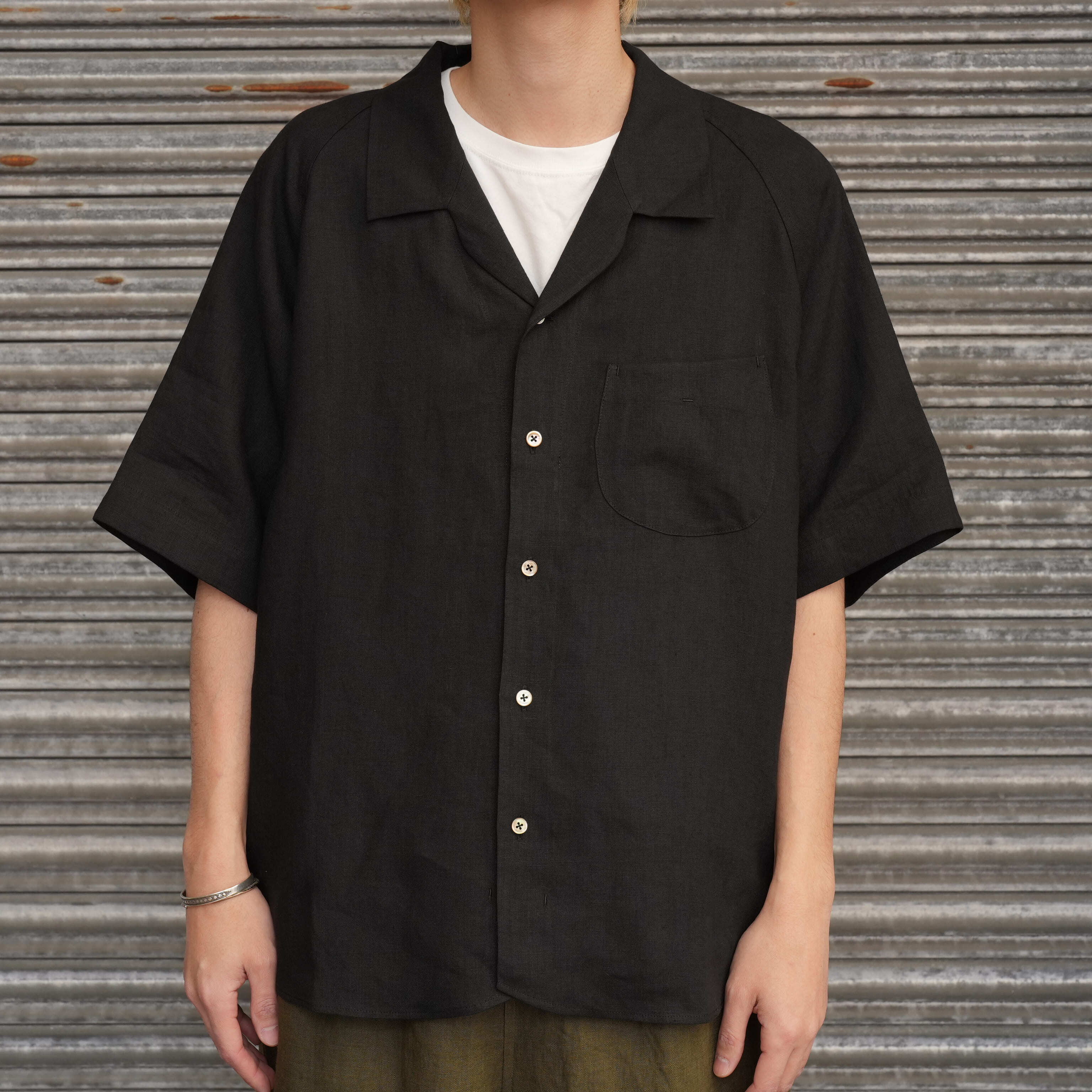 Gorsch the merry coachman(ゴーシュザメリーコーチマン) 26SS "European Linen Open Collar Raglan Short Sleeve Shirt" -Black-
