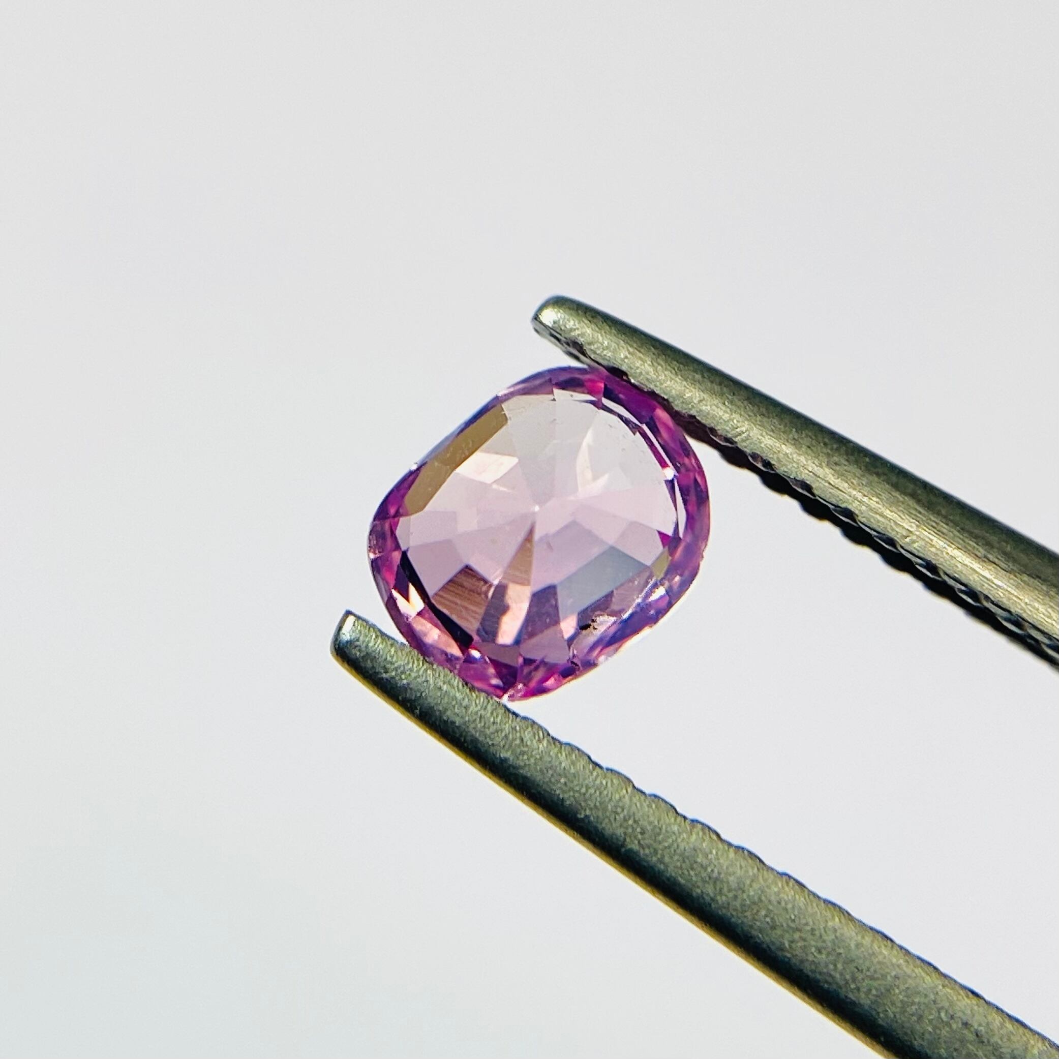 キラキラお上品なピンクサファイア