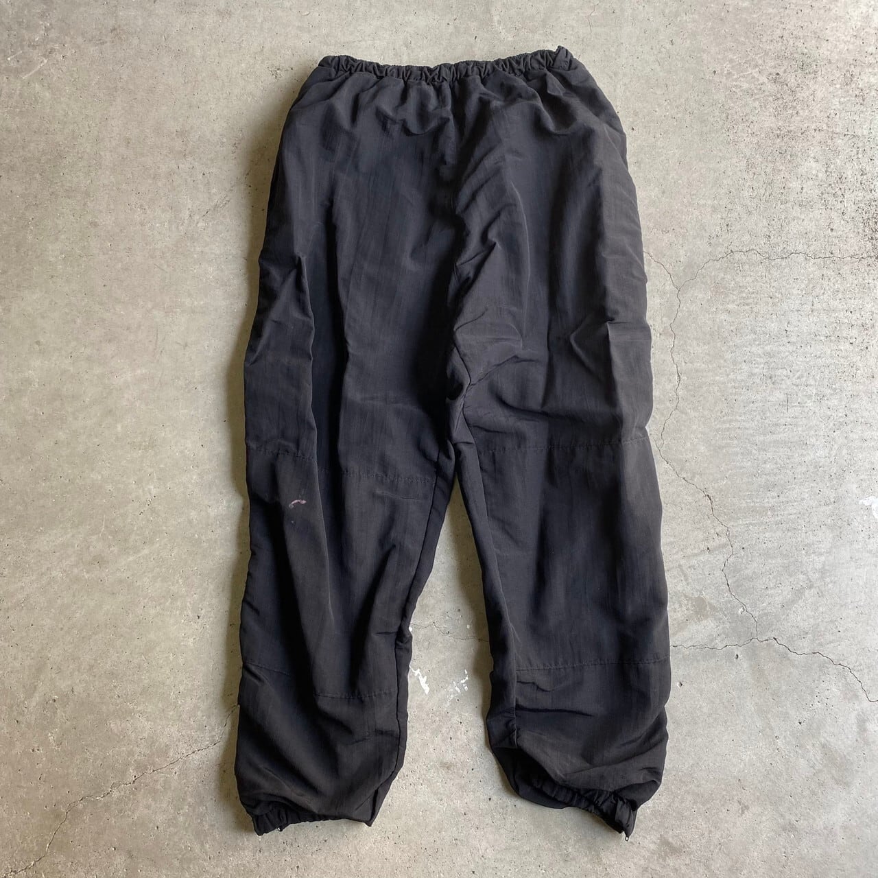 90年代 U.S.ARMY 米軍実品 IPFU ミリタリー ナイロンパンツ MEDIUM SHORT メンズL相当 古着 トレーニングパンツ 90S  ビンテージ ヴィンテージ ブラック 黒【ロングパンツ】 | cave 古着屋【公式】古着通販サイト powered by BASE