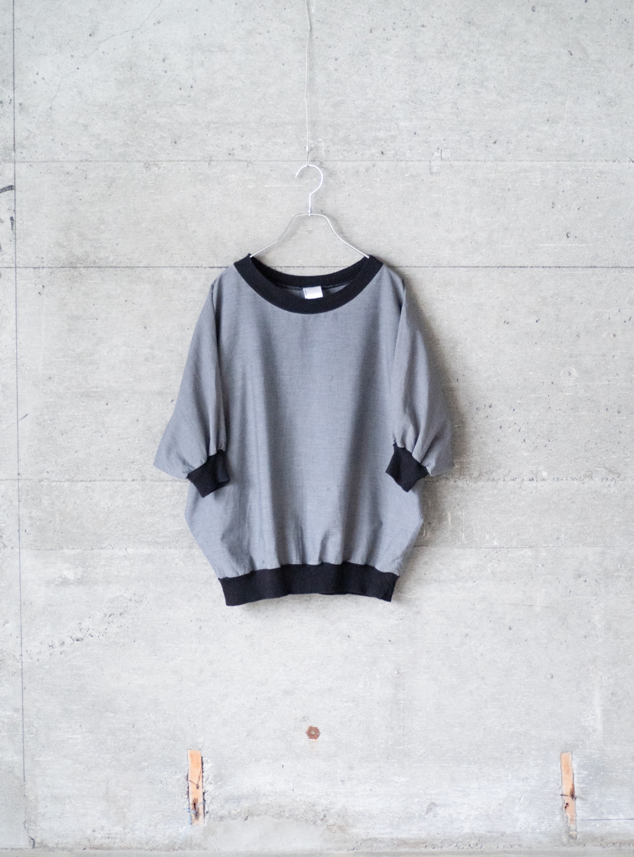 "American Apparel" used Trim pulloevr